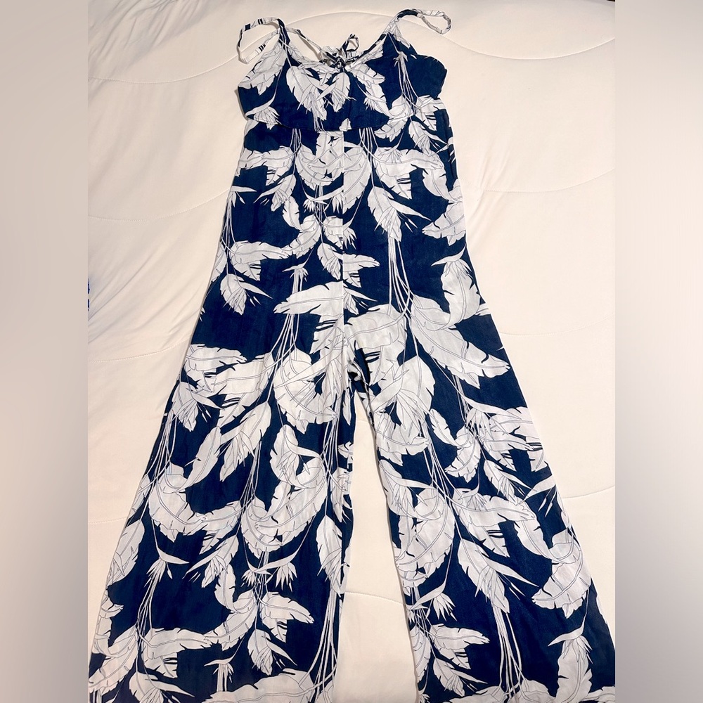 Roxy Palm Leaves Jumpsuit Size Small🌴 - Picture 4 of 15